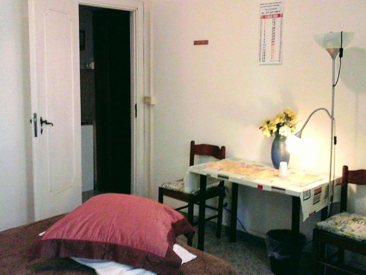 B&B Near Metro' Central Line - Only Wc In The Rooms 15 Minutes To Termini Station 20 To Spagna Square - In The Night Bus Roma Dış mekan fotoğraf